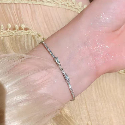 Bracelet élégant doré à pierres - Clara