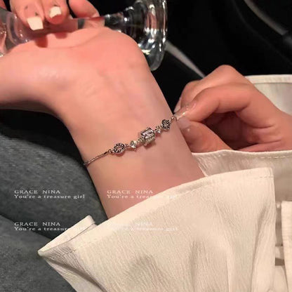 Bracelet élégant doré à pierres - Clara