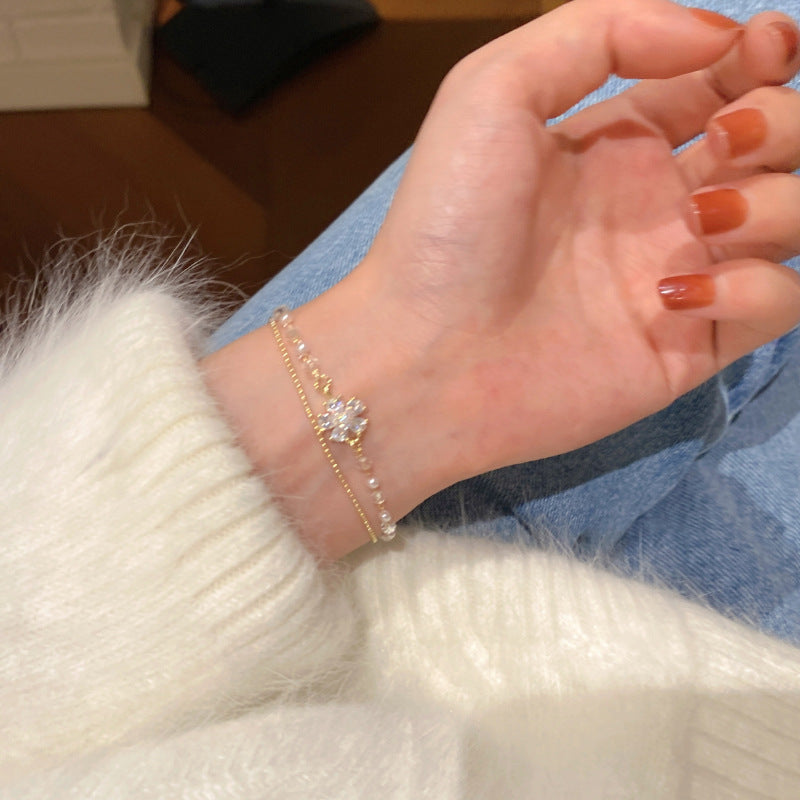 Bracelet élégant doré à pierres - Clara