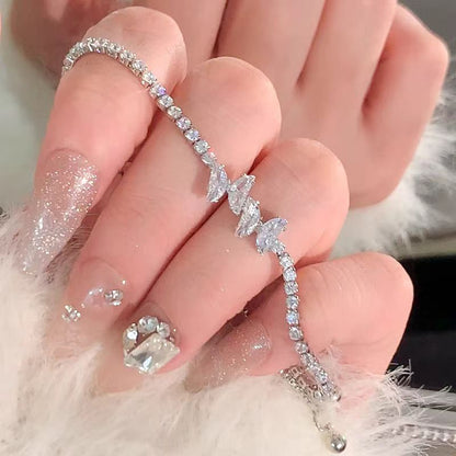 Bracelet élégant doré à pierres - Clara